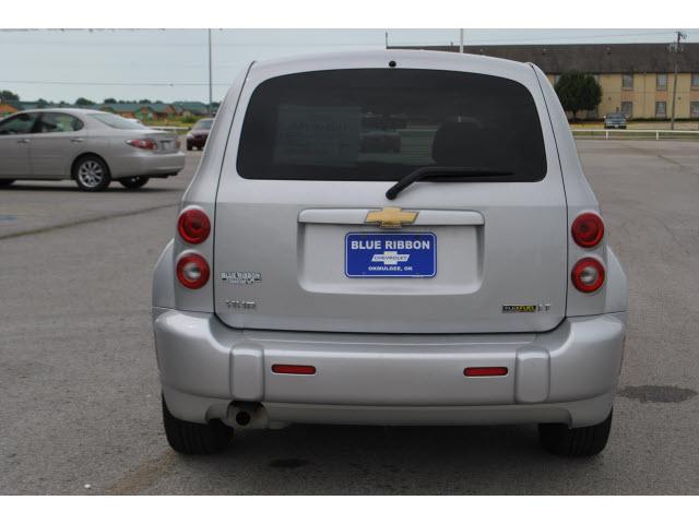 Chevrolet HHR 2010 photo 2