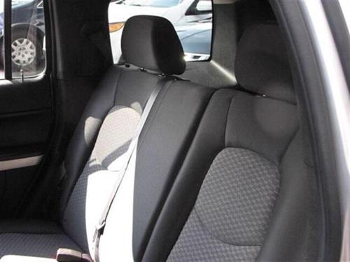 Chevrolet HHR 2010 photo 2