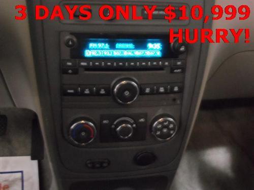 Chevrolet HHR 2010 photo 2