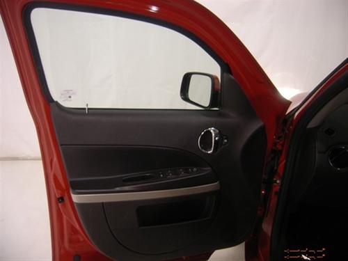 Chevrolet HHR 4dr Sdn I4 CVT 2.5 Other