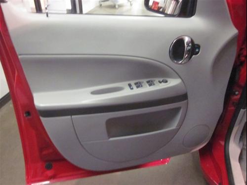 Chevrolet HHR 2010 photo 5