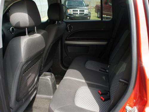 Chevrolet HHR 4dr Sdn I4 CVT 2.5 Other