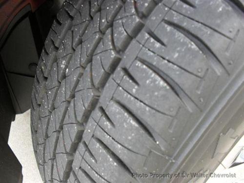 Chevrolet HHR 2010 photo 2