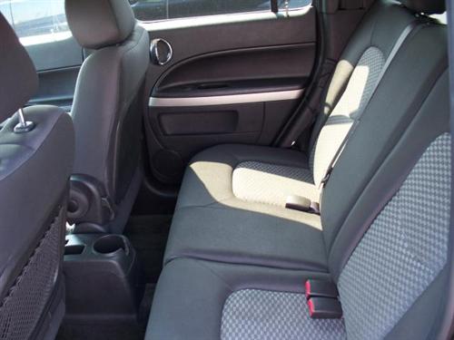 Chevrolet HHR 2010 photo 4