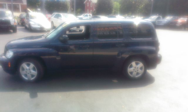 Chevrolet HHR 2010 photo 2