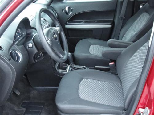 Chevrolet HHR 2010 photo 2