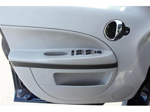 Chevrolet HHR 2010 photo 3
