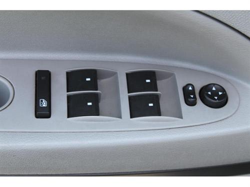 Chevrolet HHR 2010 photo 4