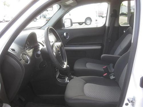 Chevrolet HHR 2010 photo 3