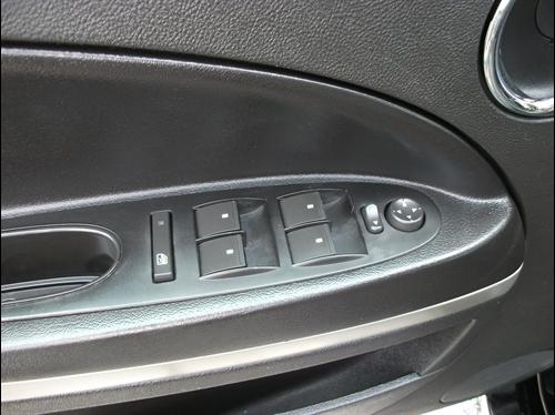 Chevrolet HHR 2010 photo 2