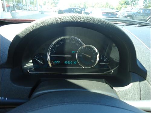 Chevrolet HHR 2010 photo 2