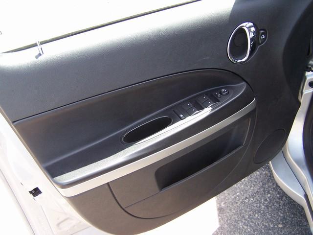 Chevrolet HHR 2010 photo 2