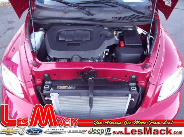 Chevrolet HHR 2011 photo 3