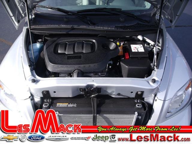 Chevrolet HHR 2011 photo 3