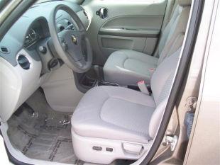 Chevrolet HHR 2011 photo 2