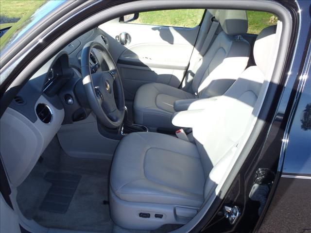 Chevrolet HHR 2011 photo 2