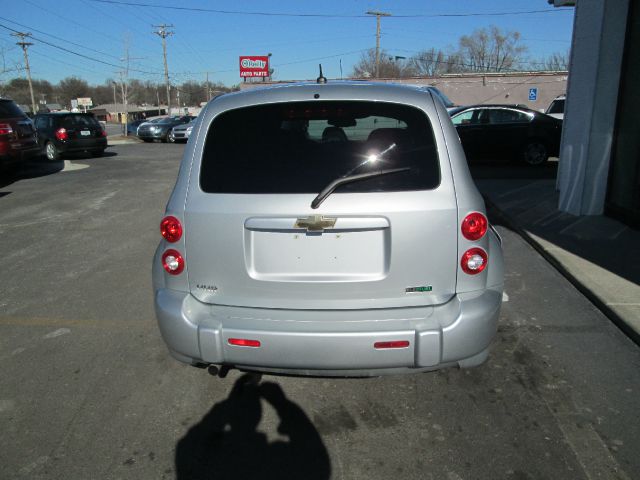 Chevrolet HHR 2011 photo 2