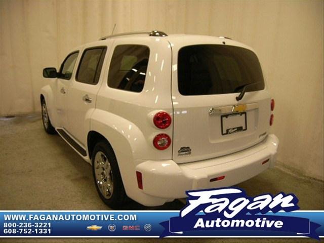 Chevrolet HHR 2011 photo 2
