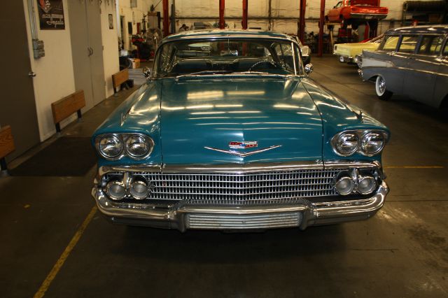 Chevrolet Impala 1958 photo 2