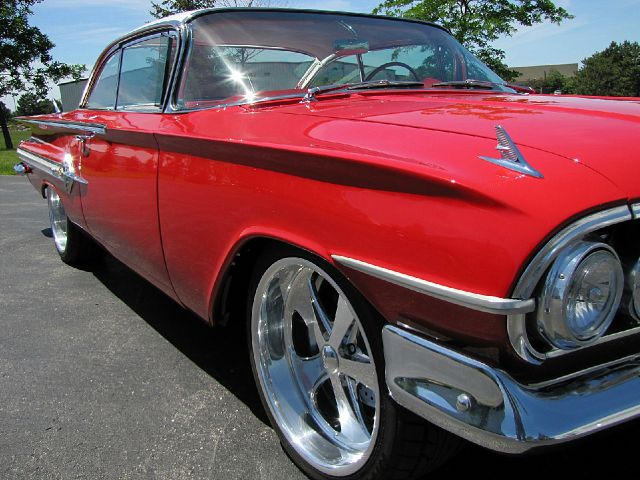 Chevrolet Impala 1960 photo 1