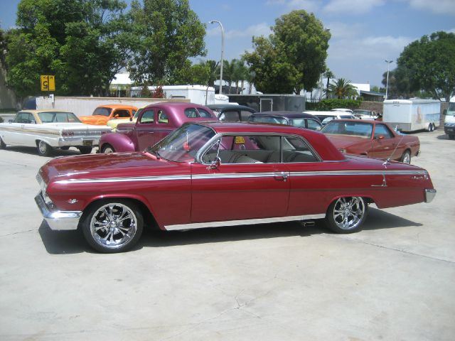 Chevrolet Impala 1962 photo 1