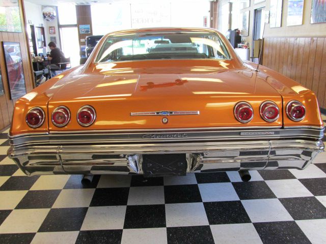Chevrolet Impala 1965 photo 0