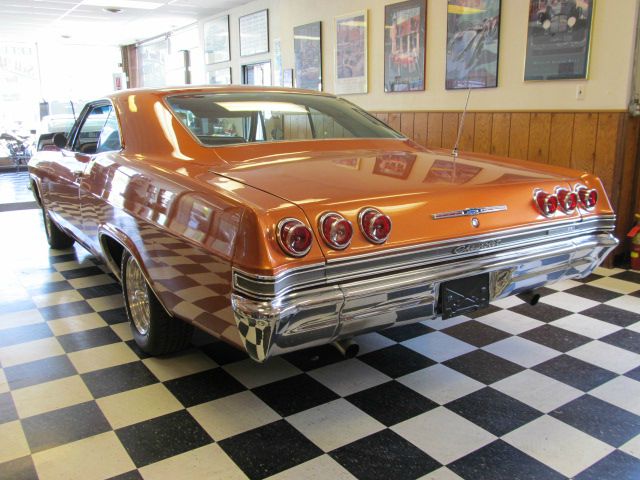 Chevrolet Impala 1965 photo 1