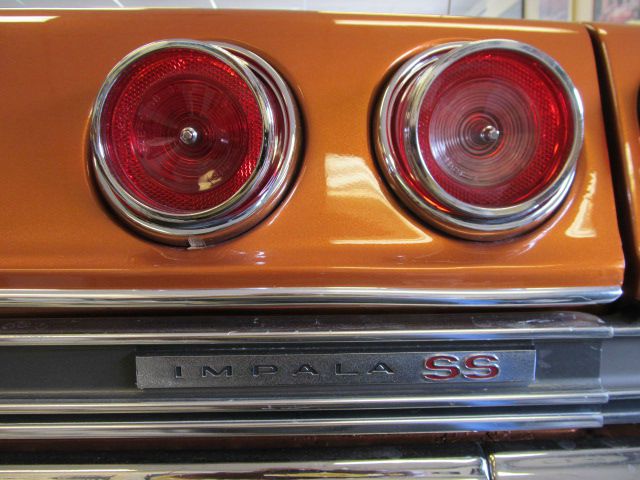 Chevrolet Impala 1965 photo 38