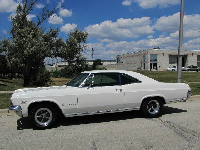 Chevrolet Impala 1965 photo 0