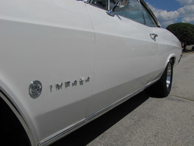 Chevrolet Impala 1965 photo 2