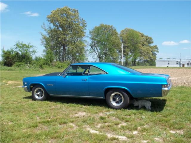 Chevrolet Impala 1966 photo 1