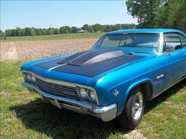 Chevrolet Impala 1966 photo 4