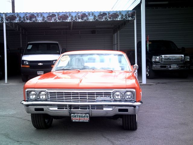 Chevrolet Impala 1966 photo 2