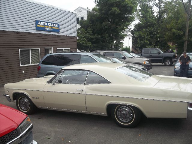 Chevrolet Impala 1966 photo 1