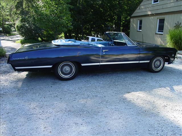 Chevrolet Impala 1967 photo 2