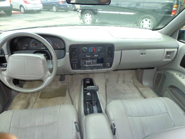 Chevrolet Impala 1996 photo 3