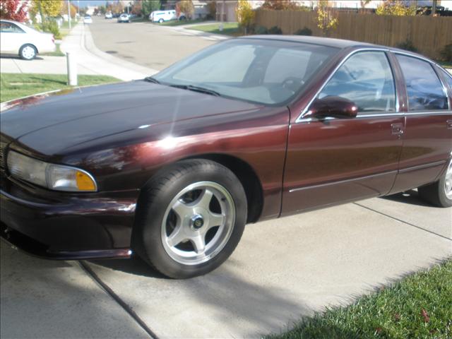 Chevrolet Impala 1996 photo 3