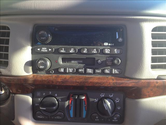 Chevrolet Impala 2000 photo 3