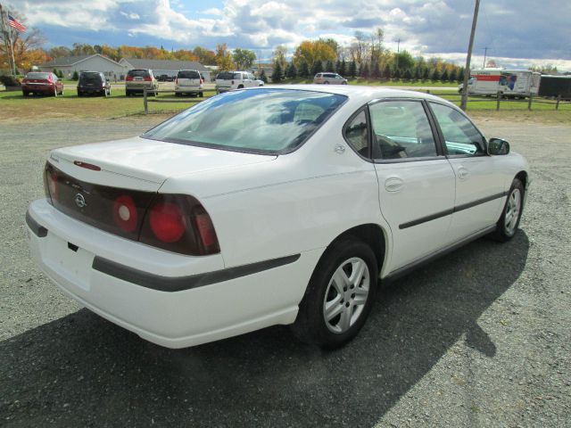 Chevrolet Impala 2000 photo 4