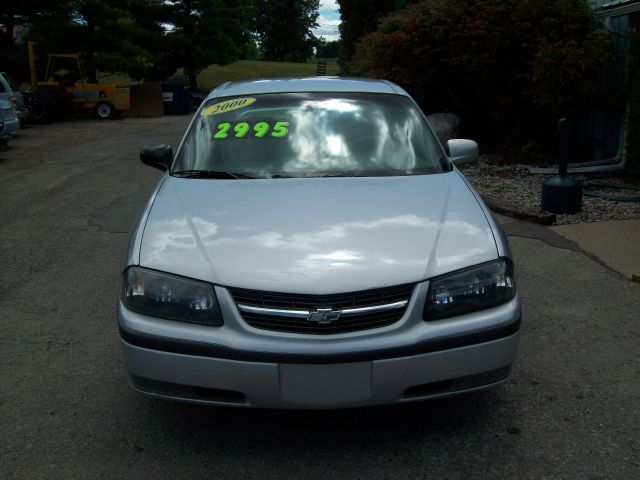 Chevrolet Impala 2000 photo 3