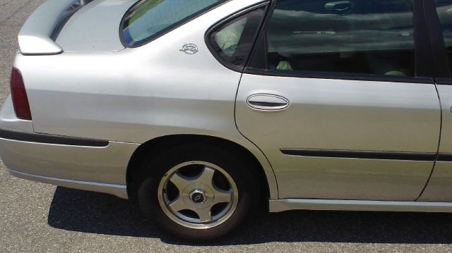 Chevrolet Impala 2000 photo 2