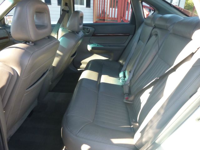 Chevrolet Impala 2000 photo 3