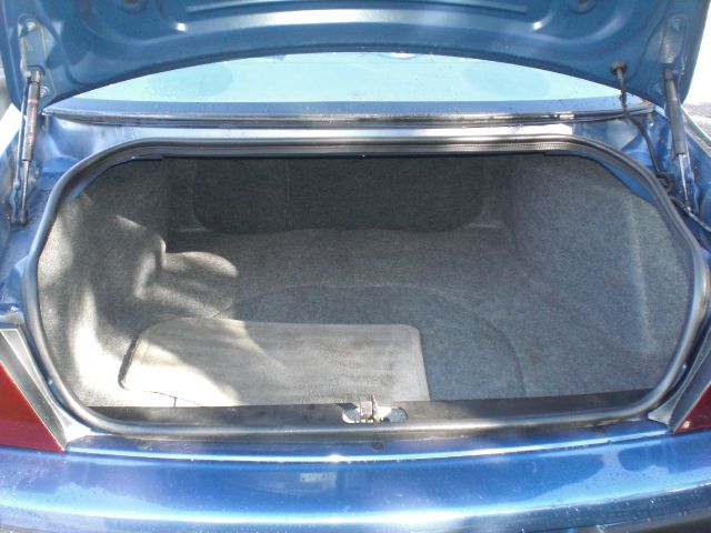 Chevrolet Impala 2000 photo 4