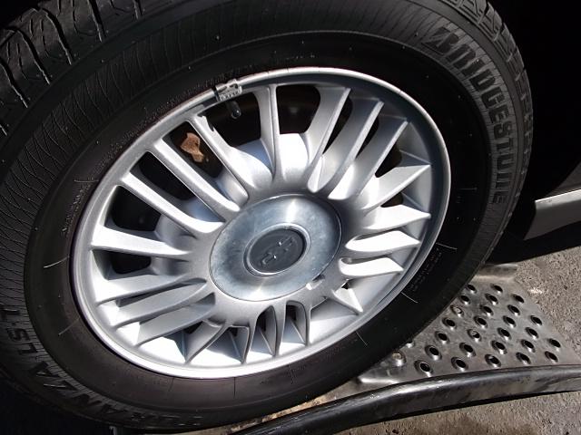 Chevrolet Impala 2000 photo 3