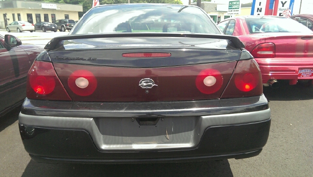 Chevrolet Impala 2000 photo 2