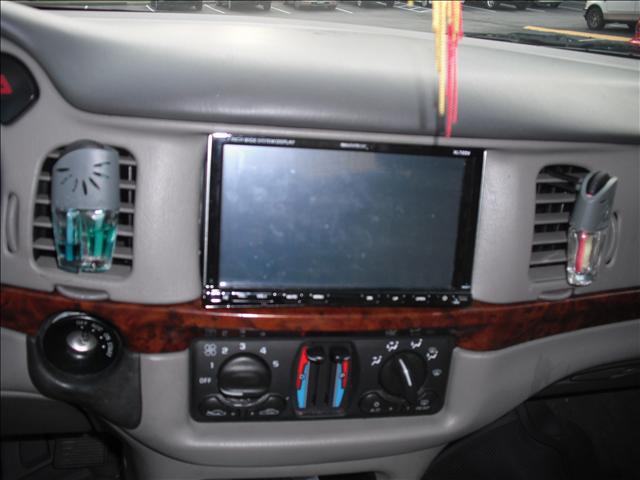 Chevrolet Impala 2000 photo 4