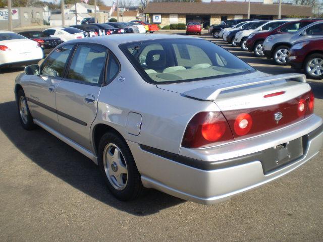 Chevrolet Impala 2001 photo 3