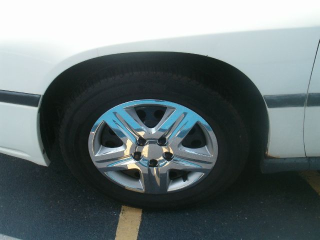 Chevrolet Impala 2001 photo 2