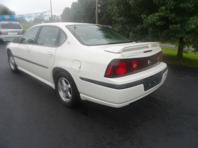 Chevrolet Impala 2001 photo 4