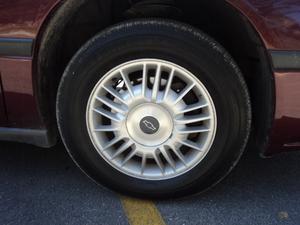 Chevrolet Impala 2001 photo 2